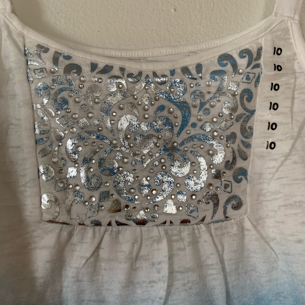 🎀5/20 Sale 🎀 Flowy Tank Top